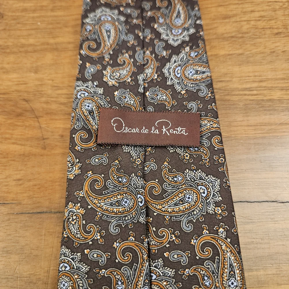 Oscar de la Renta Silk Tie Brown Orange Blue/Gray Paisley 100% Silk Men's Formal
